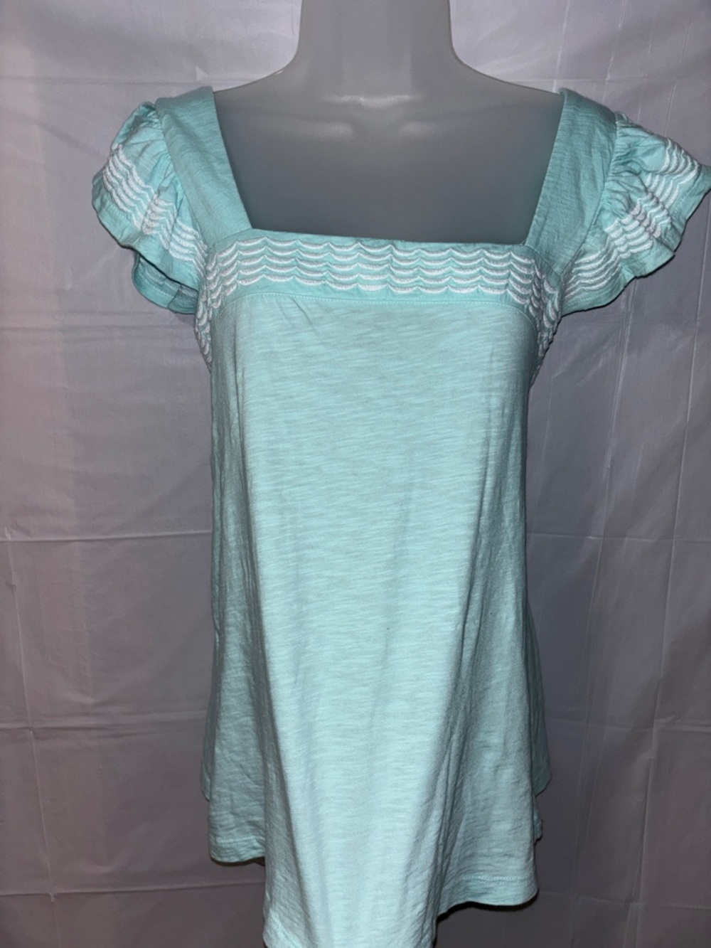 St. John's Bay Mint Green Camisole with White Scallop Trim